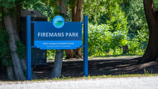 Sign at entrance to Firemans Park