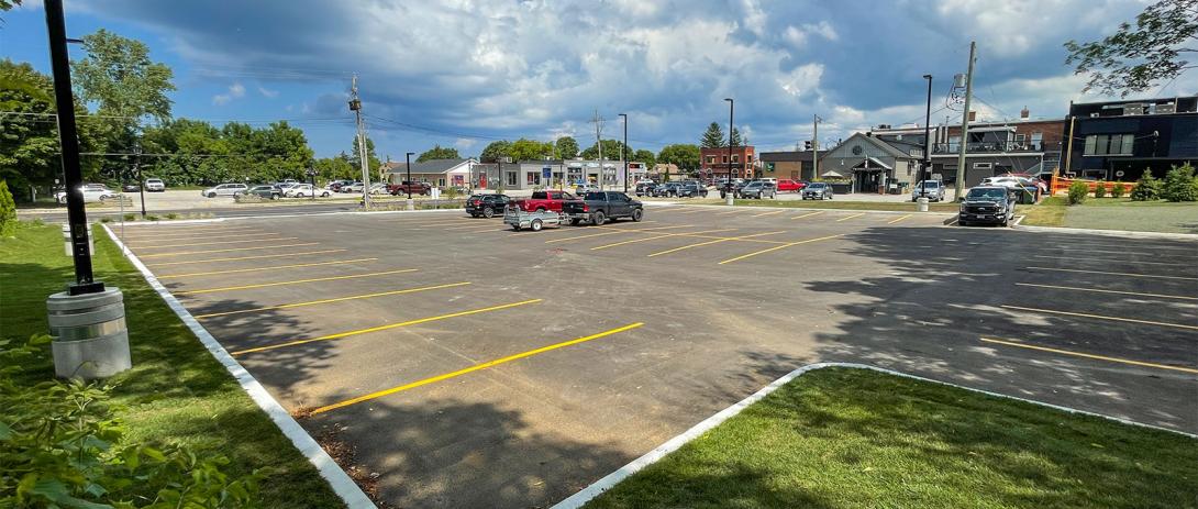 Arthur Street Parking Lot in summer