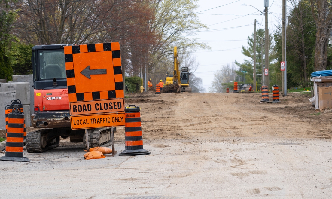 Road Closed placed on Elma Street