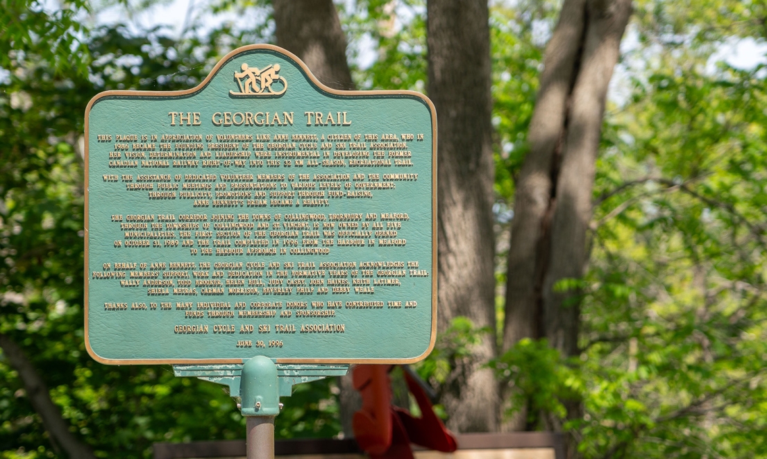Georgian Trail sign in Bruce Street Parkette